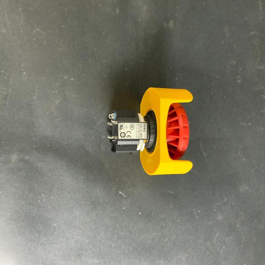 Used IDEC XA1E-BV411-R EMERGENCY STOP PUSHBOTTON ($20 OBO)