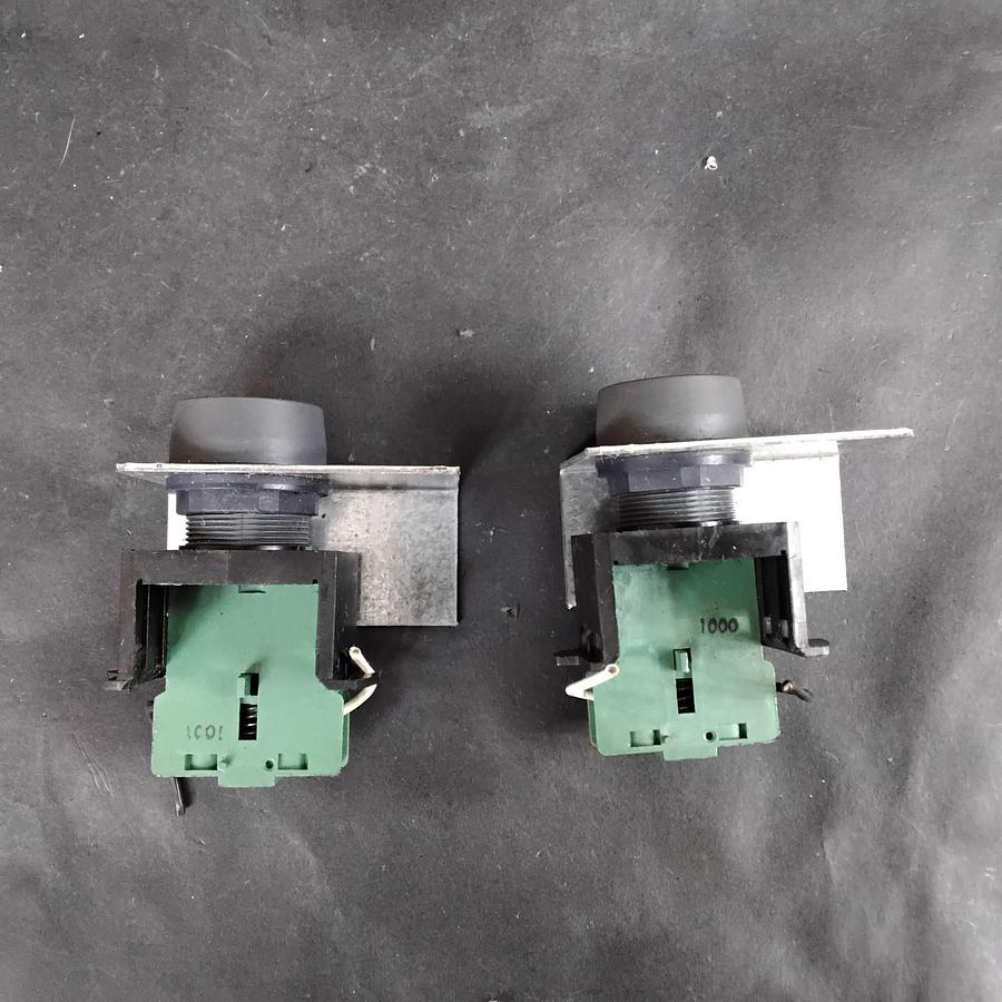 Used SCHLEGEL MTI AU ELECTRICAL SWITCHES ($12/EACH OBO)