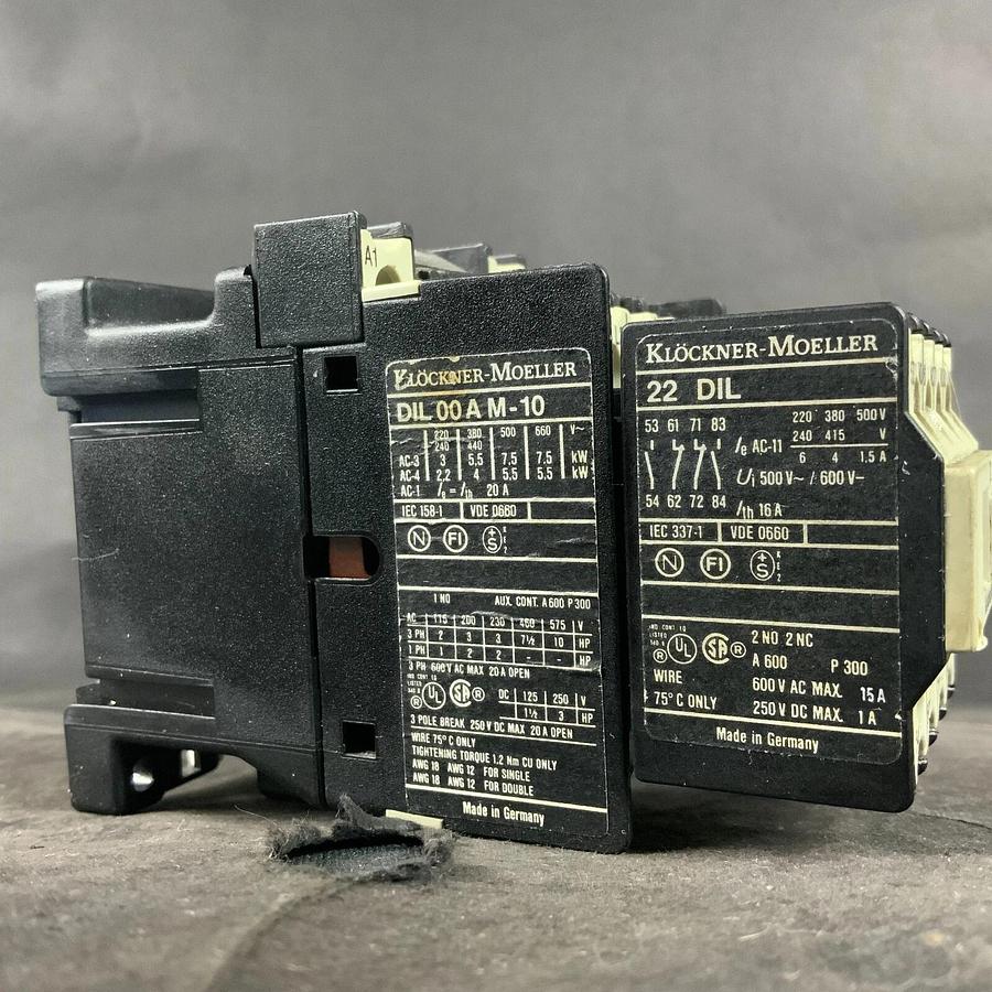 Used KLOCKNER MOELLER DIL00AM-10 W/ 4 DIL CONTACTOR ($45 OBO)