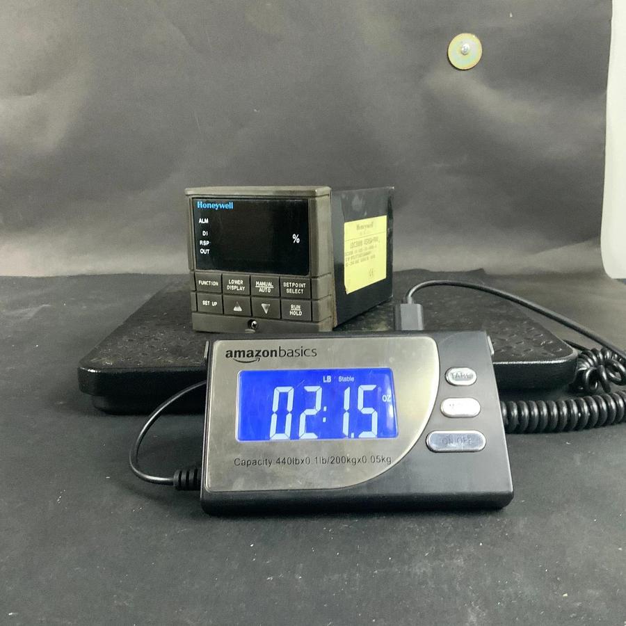 Used HONEYWELL UDC3000 VERSA-PRO DIGITAL CONTROLLER ($130 OBO)