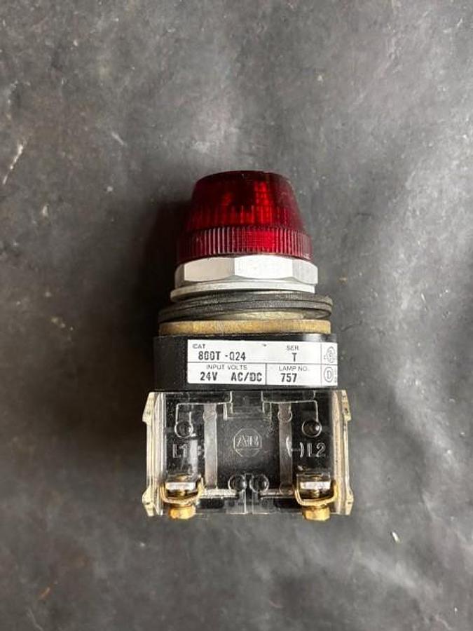 Used ALLEN BRADLEY 800T-Q24 RED PILOT LIGHT ($17 OBO)