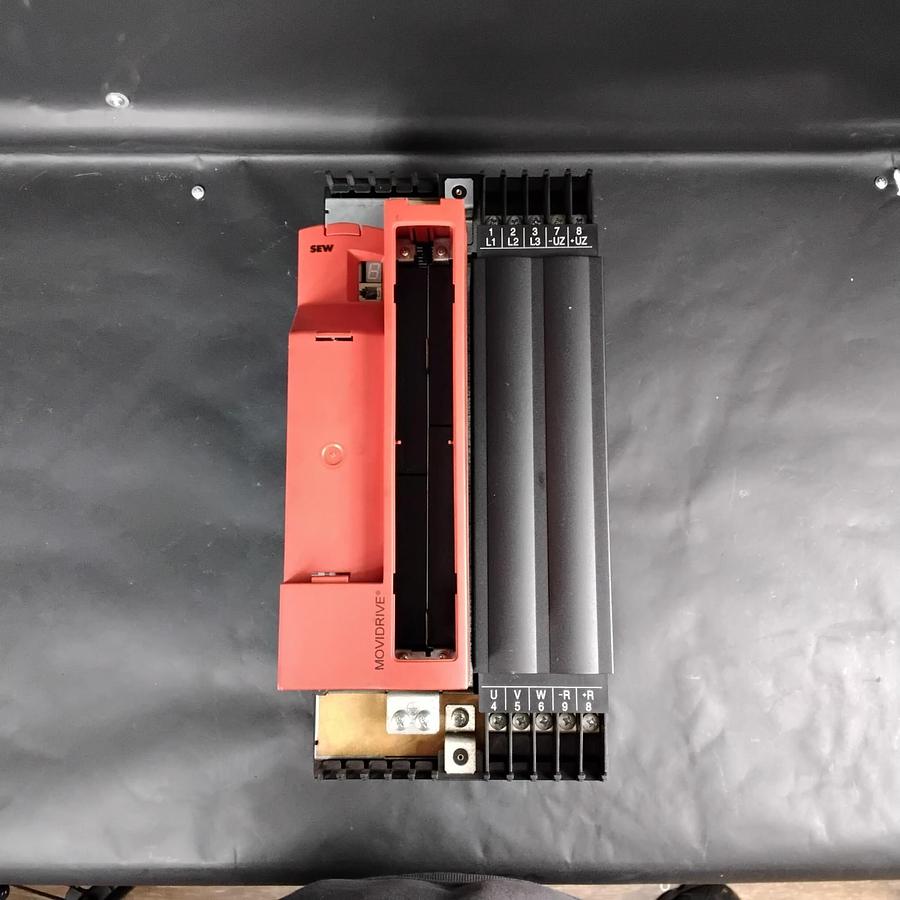 Used SEW EURODRIVE MDX61B0300-503-4-00 INVERTER DRIVE ($2,500 OBO)