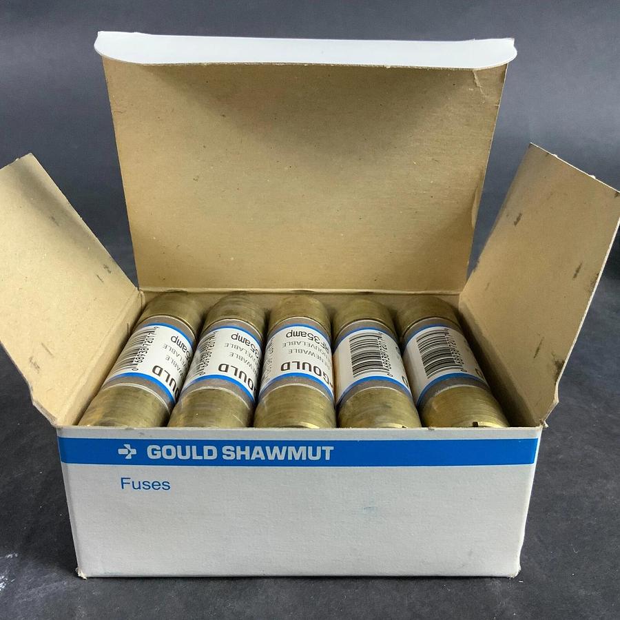 FERRAZ SHAWMUT RF35 RENEWABLE FUSE - SET OF 10 ($40 OBO)