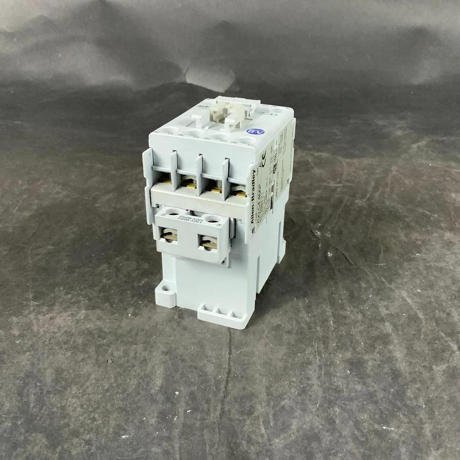 Used ALLEN BRADLEY 700-CF400A RELAY ($15 OBO)