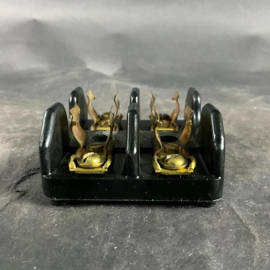 Used GECO DOUBLE FUSE HOLDER 30A 250V ($15 OBO)