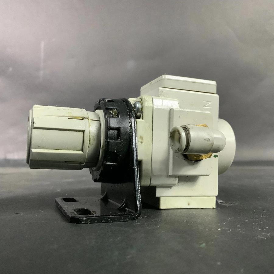 Used SMC AR20K-N02E-Z-B AIR REGULATOR ($25 OBO)