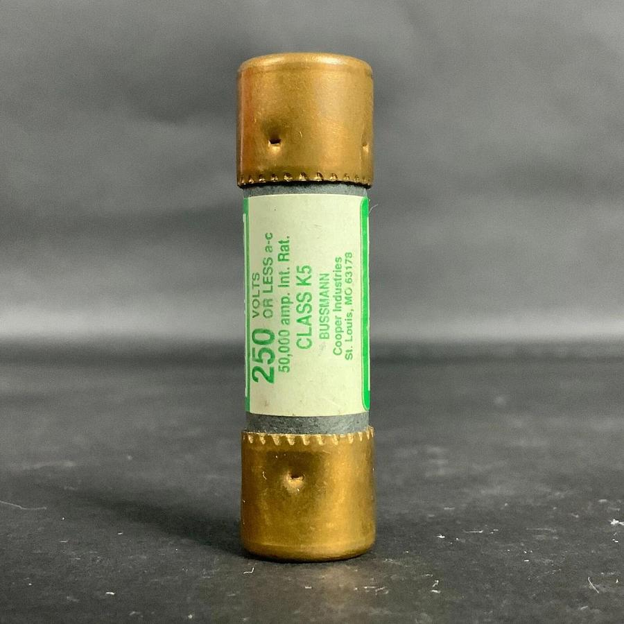 Used BUSSMANN NON-30 ONE-TIME FUSE - SET OF 4 ($16 OBO)