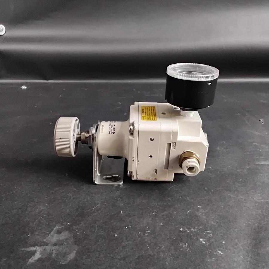 Used SMC IR2020-02B PRECISION REGULATOR ($30 OBO)