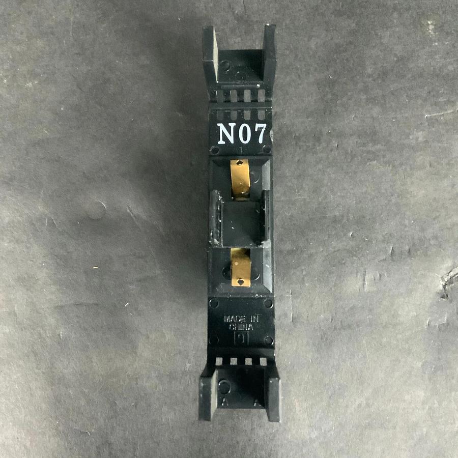 BUSSMANN SAMI-91 FUSE BLOCK COVER ($4.75 OBO) - NEW