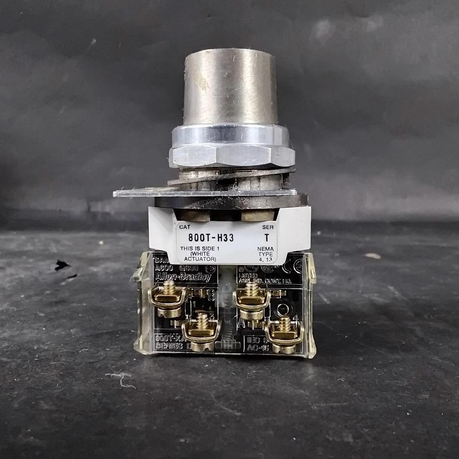 Used ALLEN BRADLEY 800T-H33 SERIES T SELECTOR SWITCH ($20 OBO)