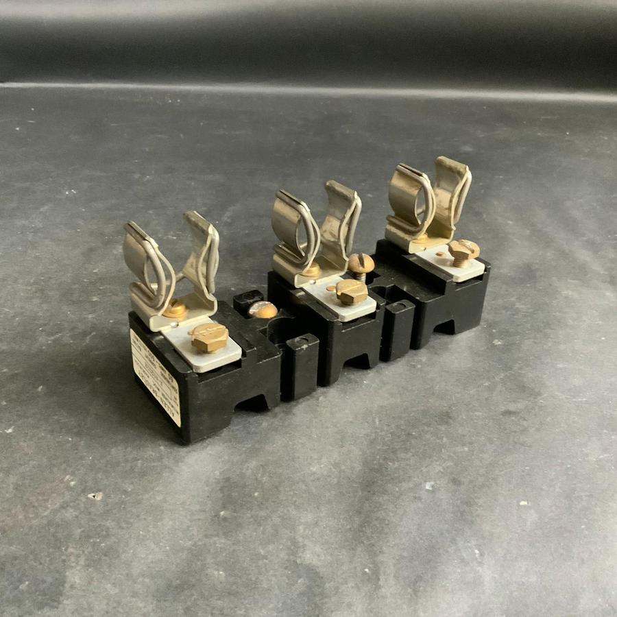 Used ALLEN BRADLEY X-402028 FUSE BLOCK ($15 OBO)