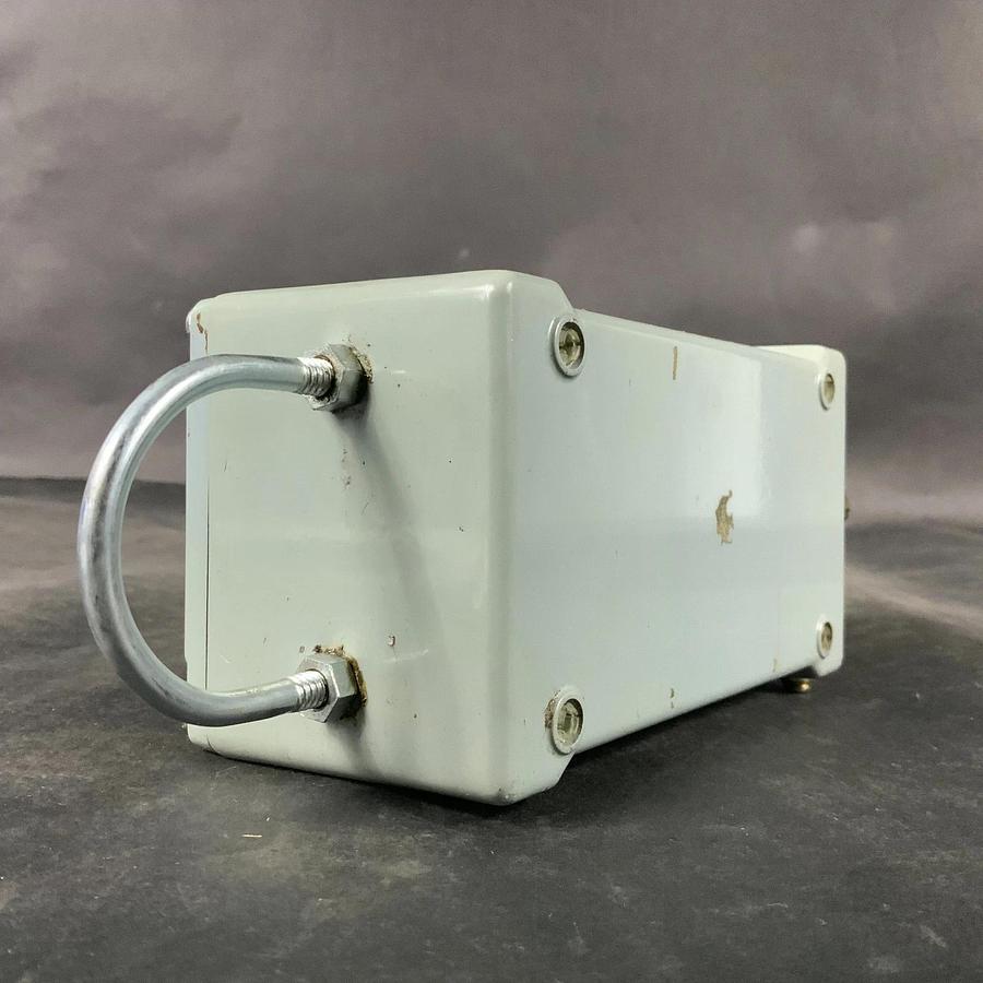 Used IZUMI TYPE AGA CONTROL BOX W/ RESET PUSHBUTTON ($25 OBO)