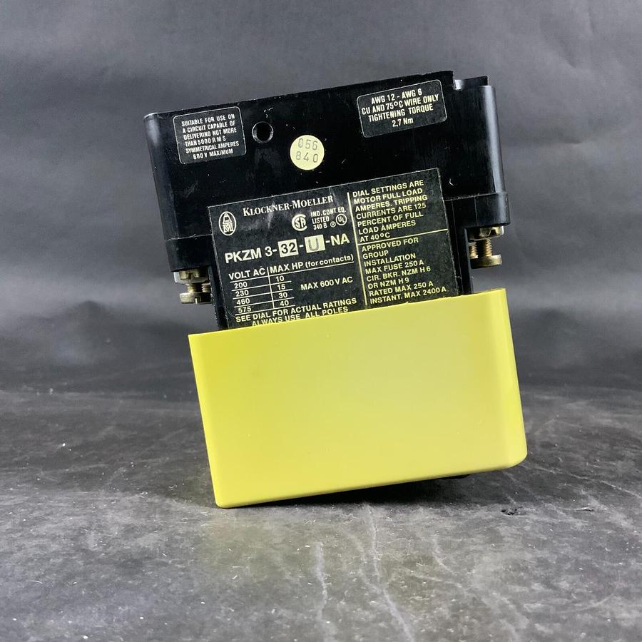 Used MOELLER PKZM3-32-U-NA CIRCUIT BREAKER - WITH HI22-PKZM3 AUX CONTACT ($35 OBO)