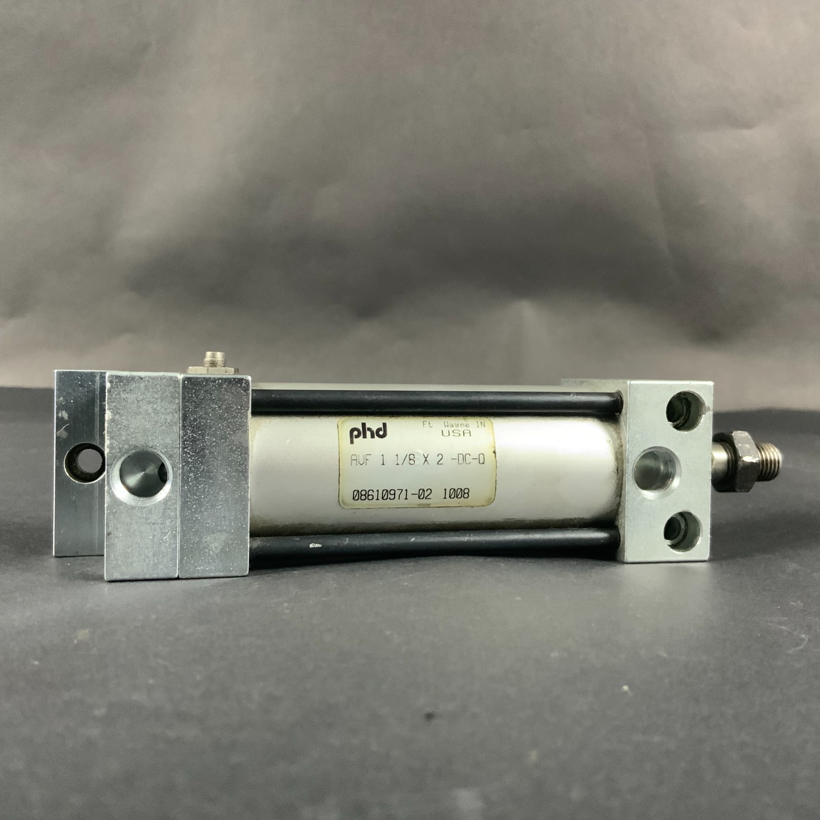 Used PHD AVF 1-1/8x2-DC-Q PNEUMATIC CYLINDER ($65 OBO)