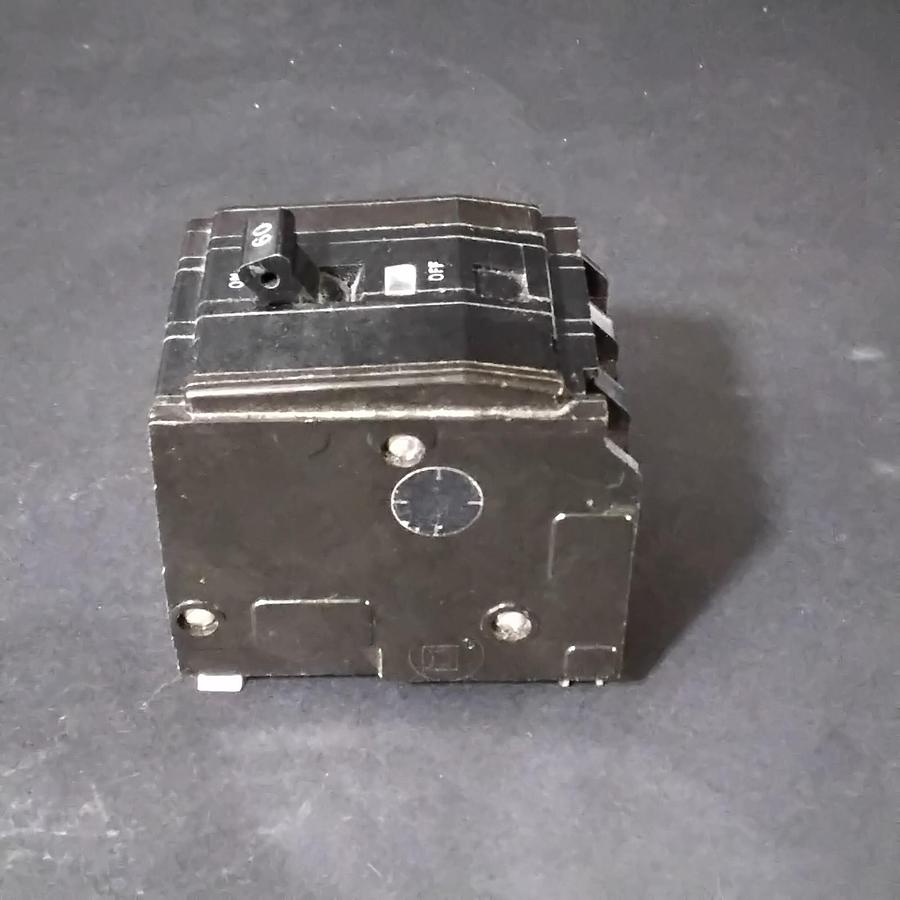Used SQUARE D LC-797 CIRCUIT BREAKER ($15 OBO)