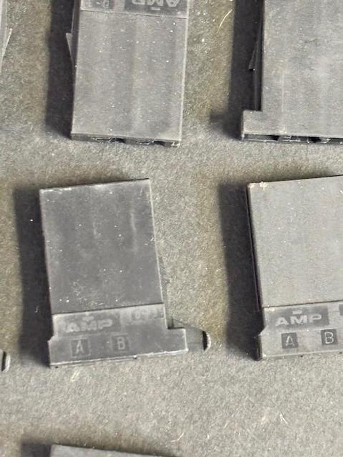 Used FANUC 2-POS 175362-2 SIGNAL CONNECTOR D-3 10