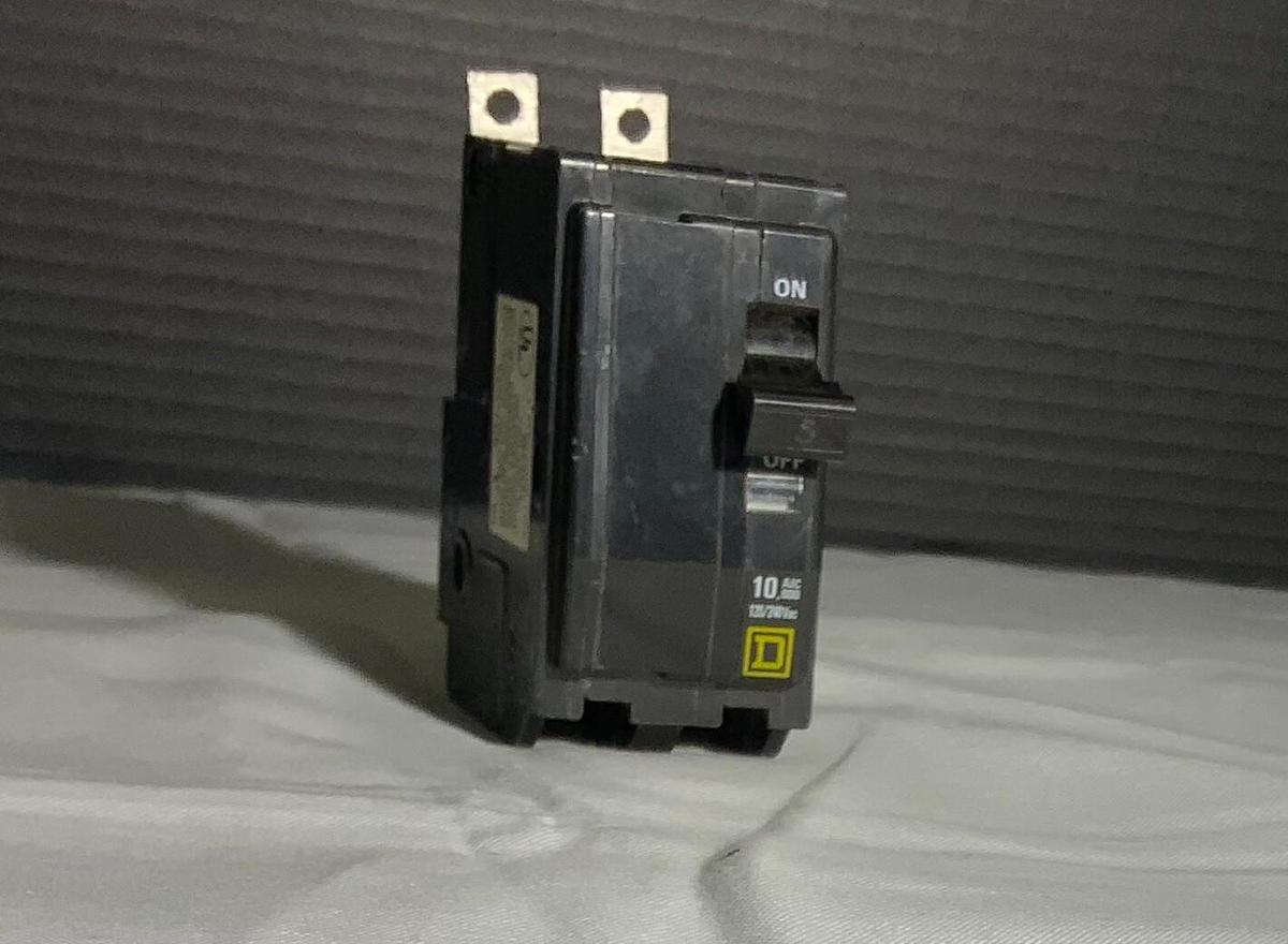 Used SQUARE D QOB215 MJ-1291 ($29.99 OBO)