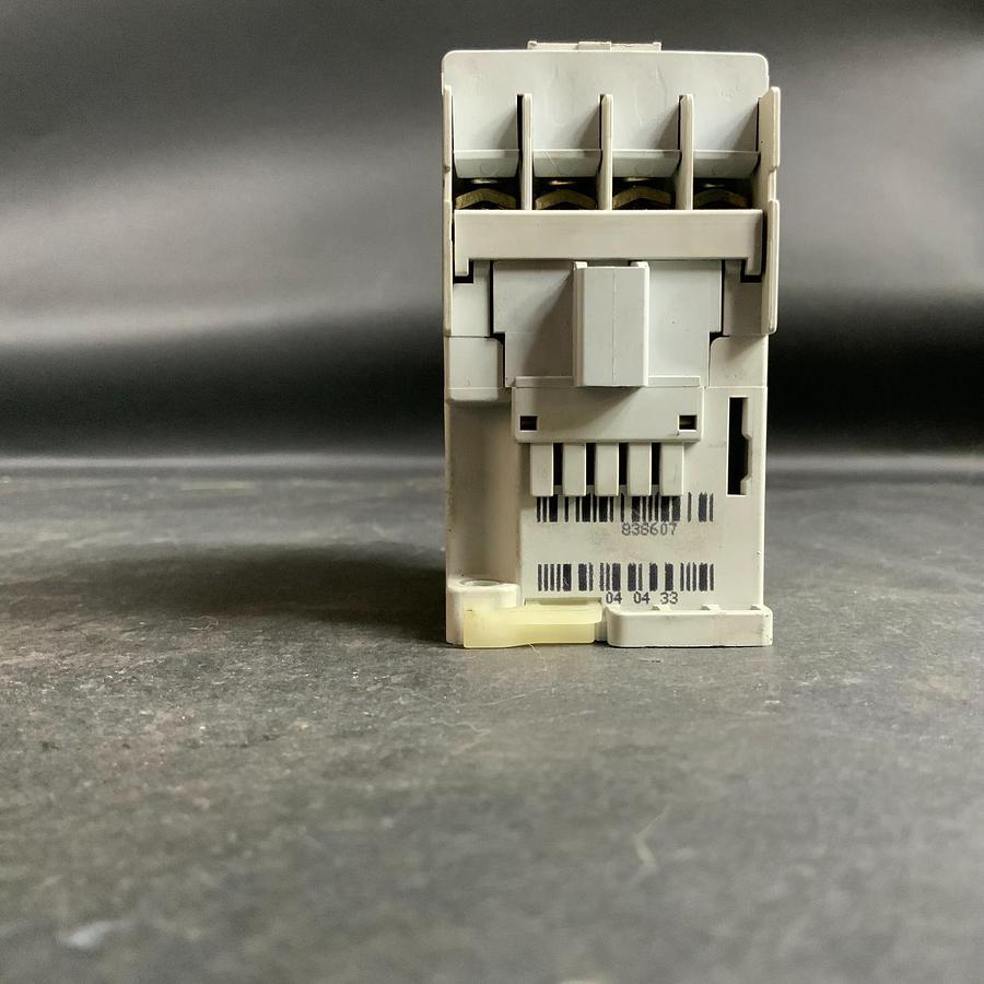 Used SPRECHER + SCHUH CA7-9-01-120 INDUSTRIAL CONDACTOR 120VAC ($35 OBO)