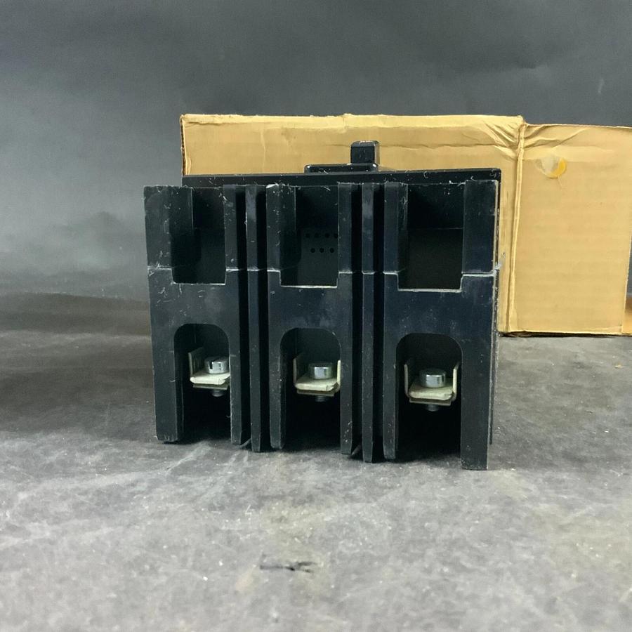 WESTINGHOUSE EHB3020L CIRCUIT BREAKER ($75 OBO)