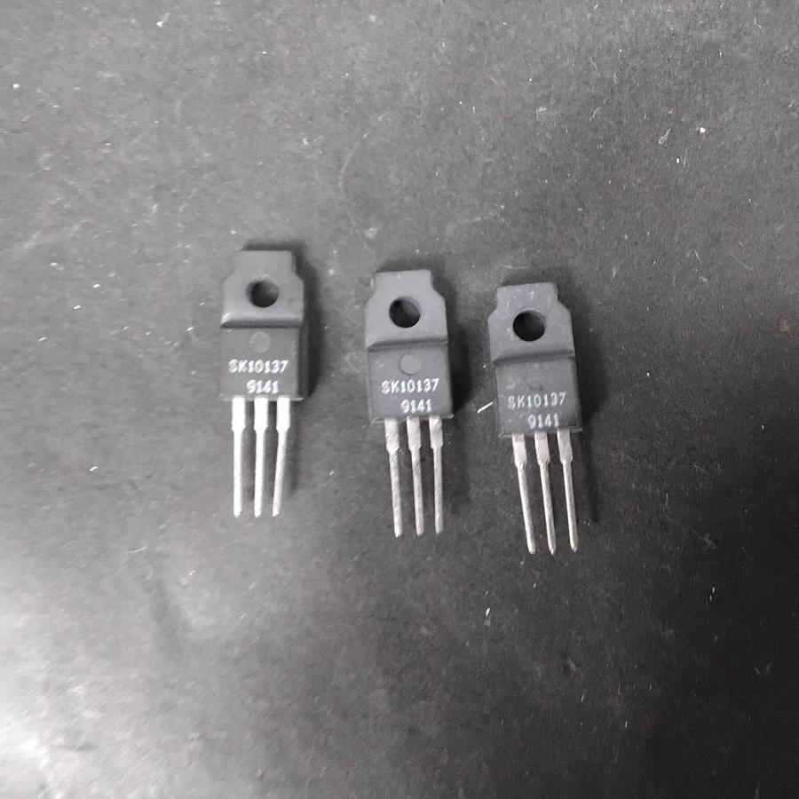 Used SK10137 TRANSISTORS - GROUP OF 3 ($9 OBO)