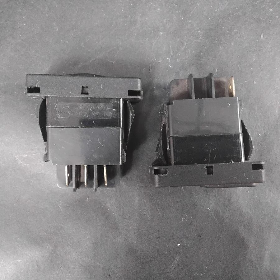 Used CARLINGSWITCH V66AB10 ROCKER SWITCHES ($5.60/EACH OBO)