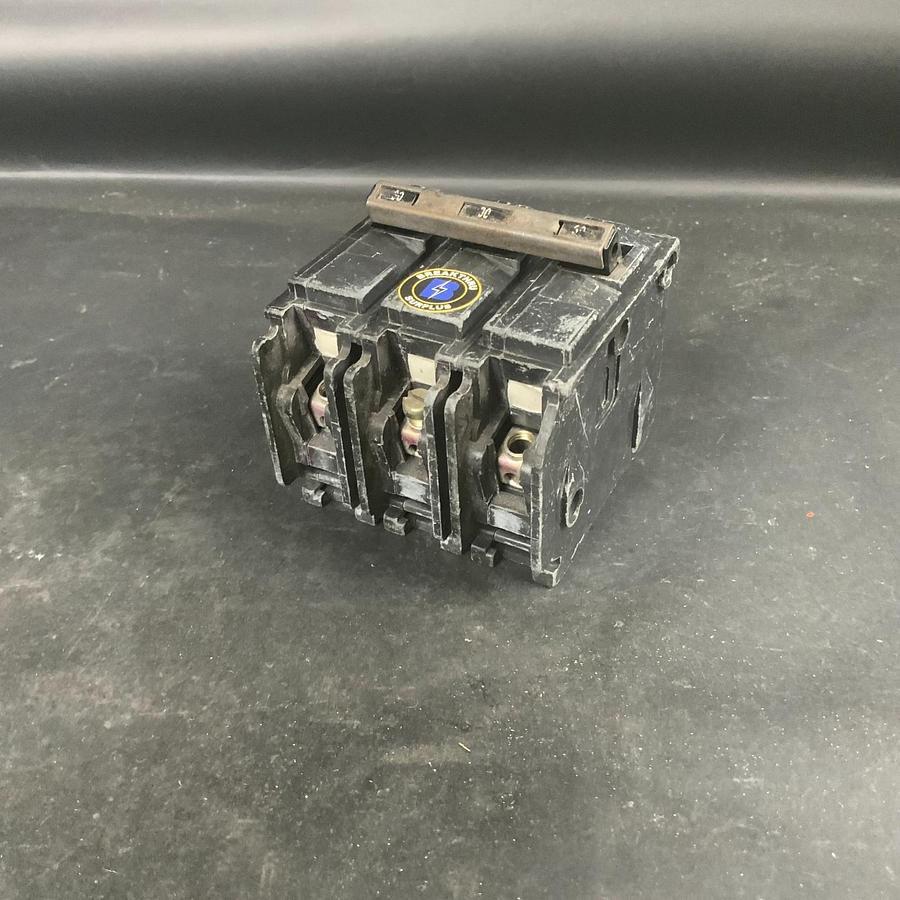 Used SIEMENS BL330 CIRCUIT BREAKER ($20 OBO)