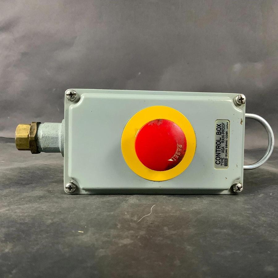 Used IZUMI TYPE AGA CONTROL BOX W/ RESET PUSHBUTTON ($25 OBO)