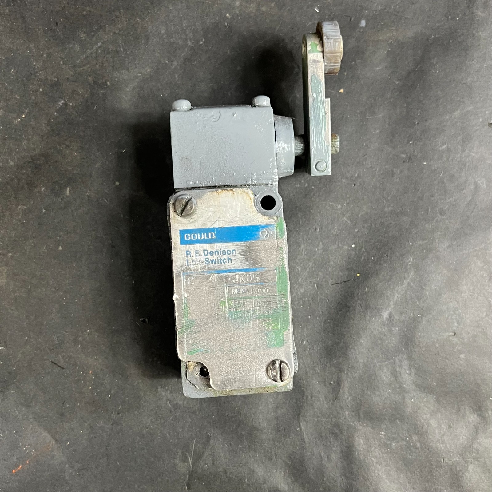 Used GOULD C4-JK05 LOX SWITCH ($20 OBO)
