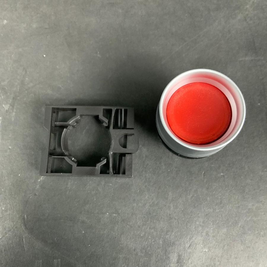 EATON M22-DGL-R INDICATOR BUTTON - NEW ($11.50 OBO)