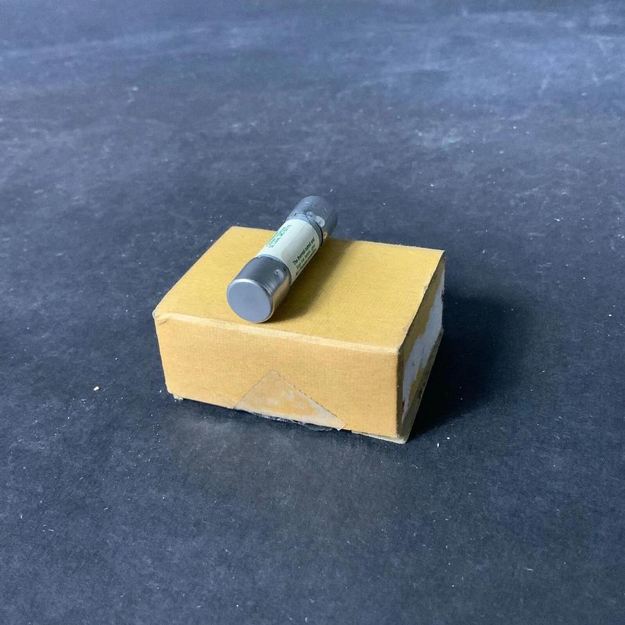 BUSSMANN FNM 25 TIME DELAY FUSE - BOX OF 10 ($40 OBO)