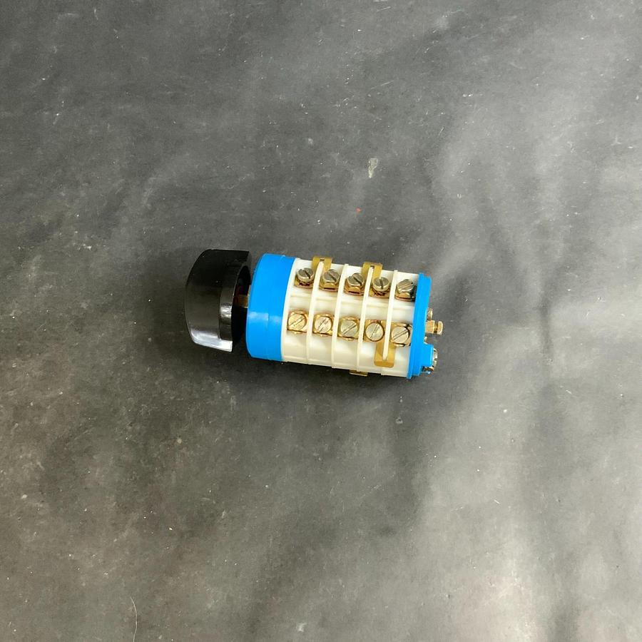 Used Unbranded 8-POSITION 5 DECK 20 TERMINAL ROTARY CAM SWITCH ($20 OBO)