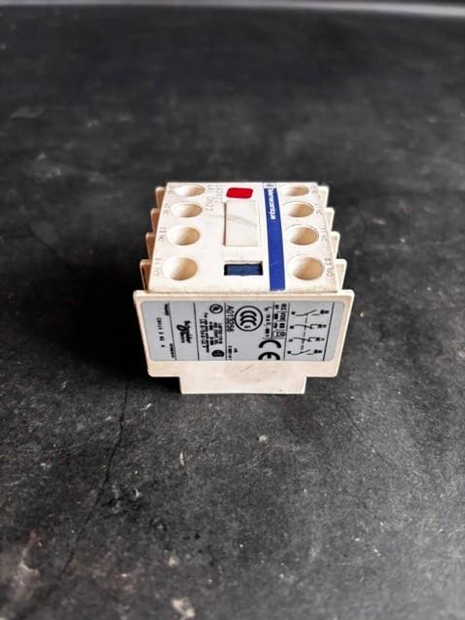 Used TELEMECANIQUE LADN22 AUXILIARY CONTACT BLOCK ($7.50 OBO)