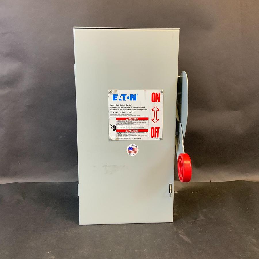 Used EATON DH221FRK HEAVY DUTY SAFETY SWITCH ($50 OBO)