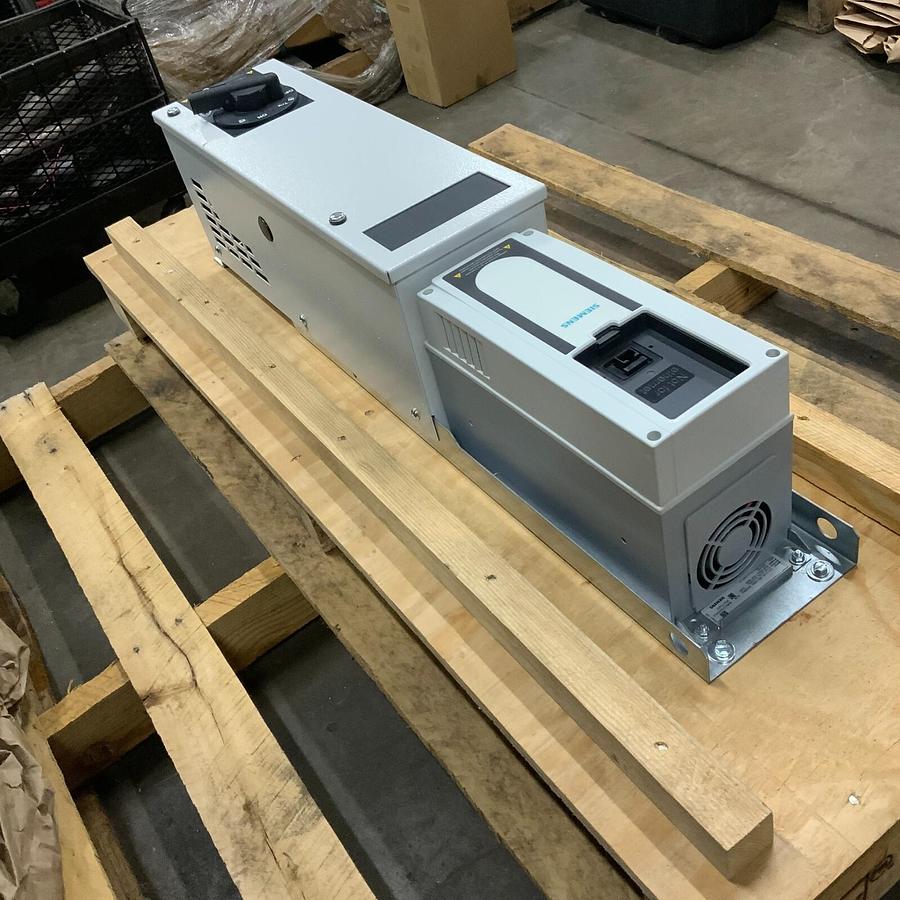 Used SIEMENS BT300-005X4-01X HV/AC DRIVE + BTE-005X4-B012 BYPASS ($2000 OBO)