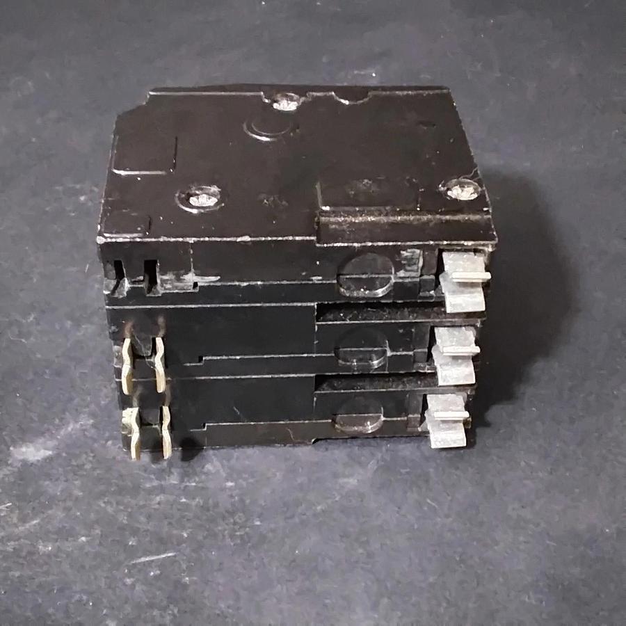 Used SQUARE D LC-797 CIRCUIT BREAKER ($15 OBO)