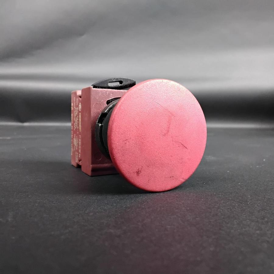 Used GENERAL ELECTRIC P9B01FN RED PUSHBUTTON ($20 OBO)