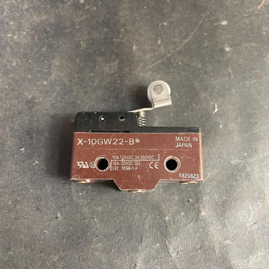 Used OMRON X-10GW22-B MICRO SWITCH