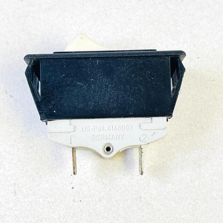 Used E-T-A 3140-P10-F30-WS02K THERMAL CIRCUIT BREAKER 5A 250VAC WHITE ROCKER SWITCH