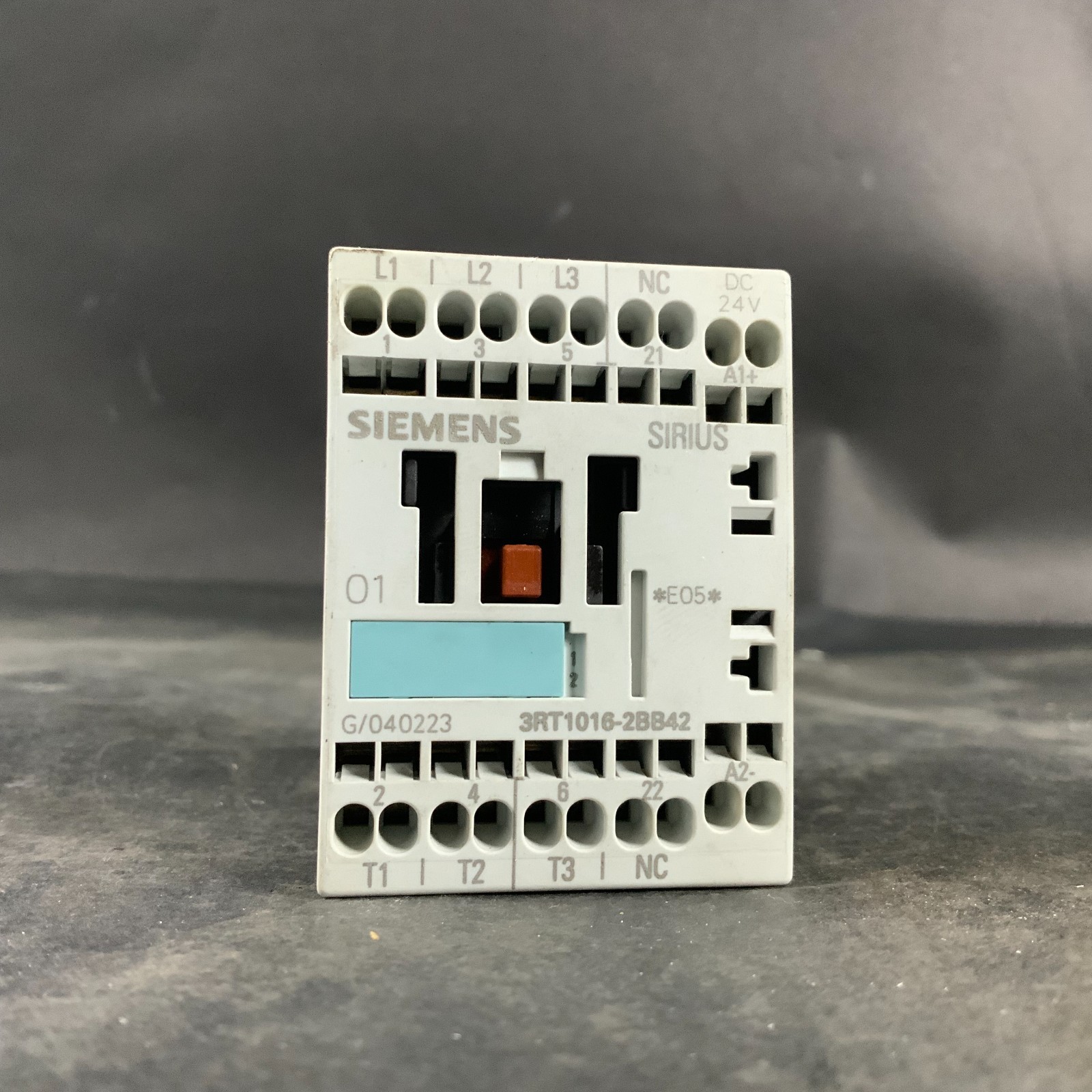 Used SIEMENS 3RT1016-2BB42 CONTACTOR ($25 OBO)