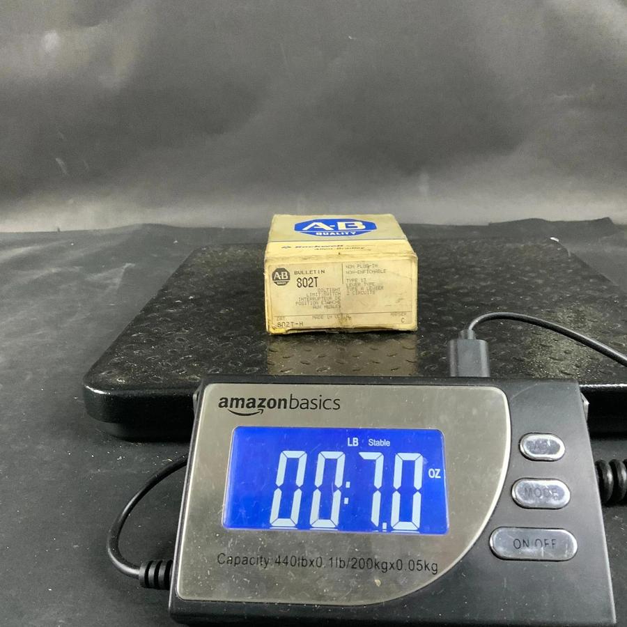 Used ALLEN BRADLEY 802T-H OILTIGHT LIMIT SWITCH ($130 OBO)