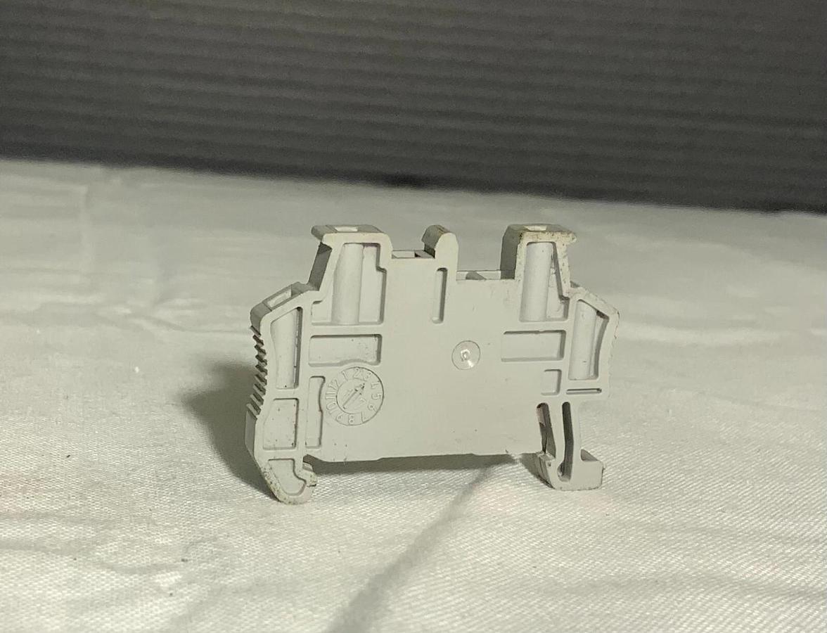 PHOENIX CONTACT CLIPFIX 35-5 ($1 OBO)