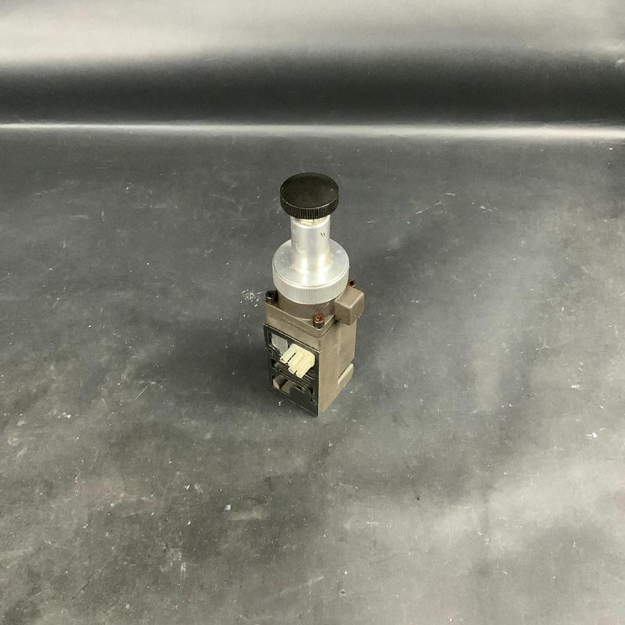 Used ASCO NUMATICS 081RS100J PNEUMATIC REGULATOR ($10 OBO)