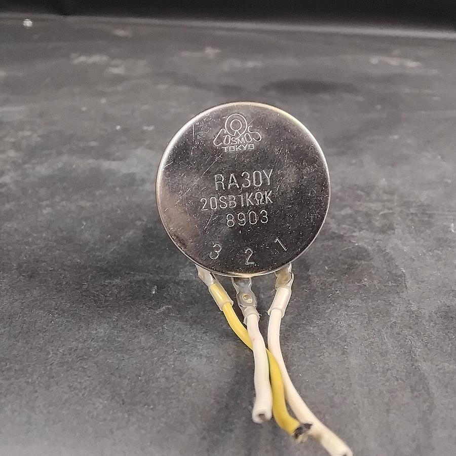 Used COSMOS TOKYO RA30Y  ROTARY POTENTIOMETER WITH KNOB ($9 OBO)