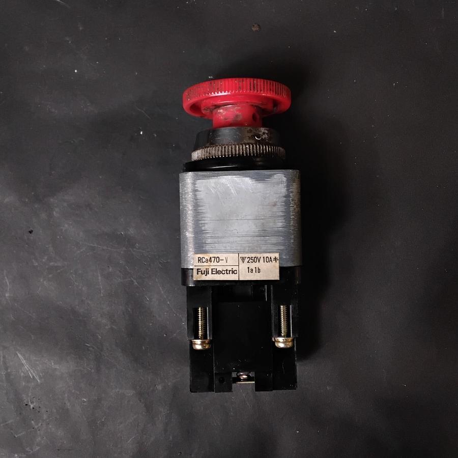 Used FUJI ELECTRIC RCA470-V RESET PUSH BUTTON SWITCH ($17.50 OBO)