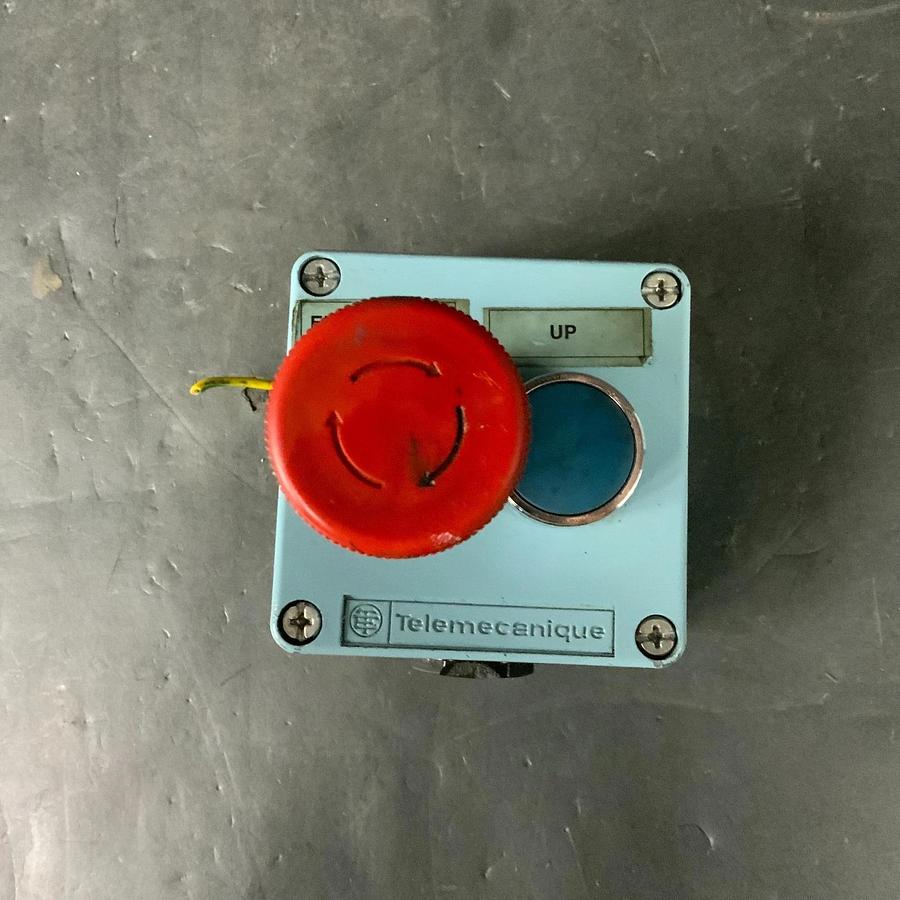 Used TELEMECANIQUE ZB2-BE102 PUSH BUTTON ENCLOSURE ($75 OBO)