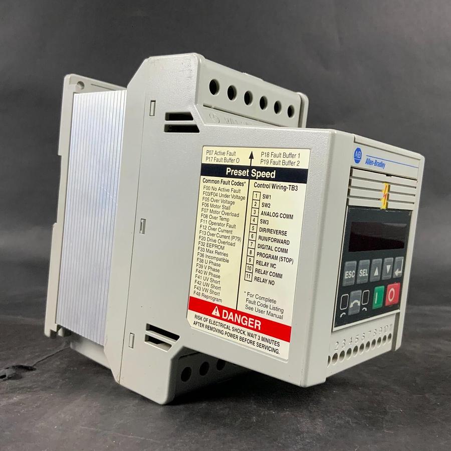 Used ALLEN BRADLEY 160-BA04NPS1 VARIABLE SPEED DRIVE ($45 OBO)
