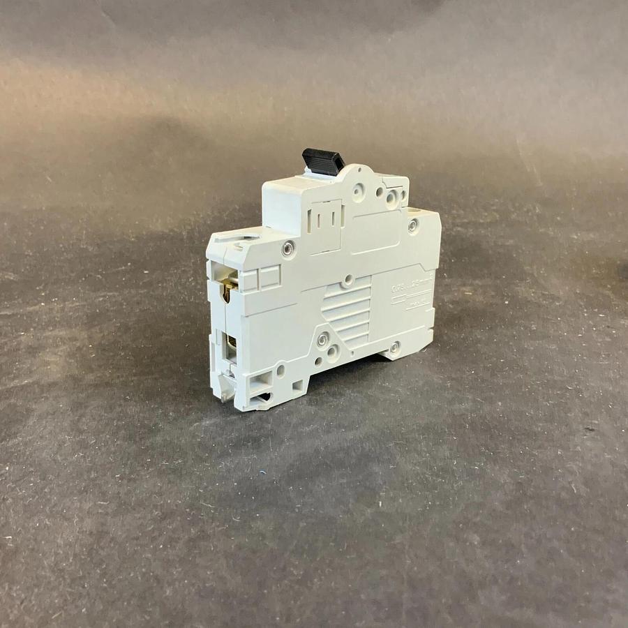 Used MOELLER FAZN C4 CIRCUIT BREAKER ($15 OBO)