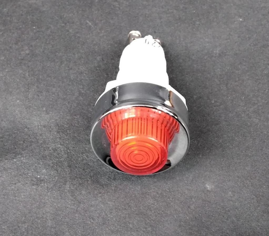 Used ROUND INDICATOR LIGHT, RED 220 ($4 OBO)
