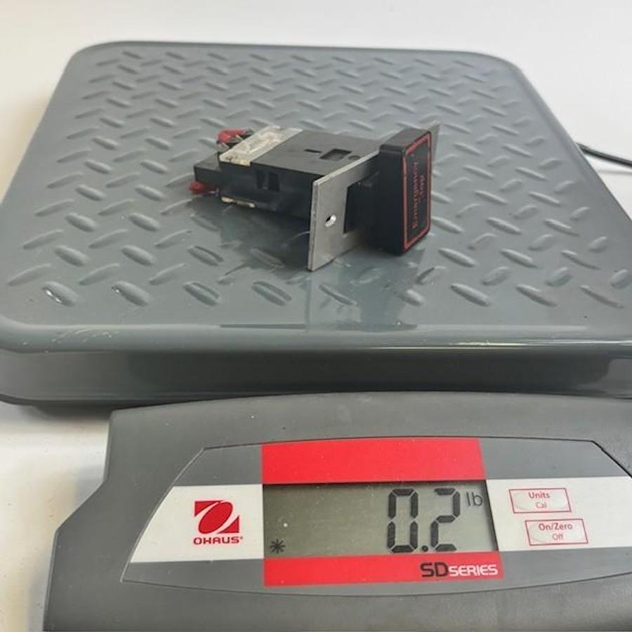Used EAO 03-112-011 / 03-612-011 PUSHBUTTON ACTUATOR