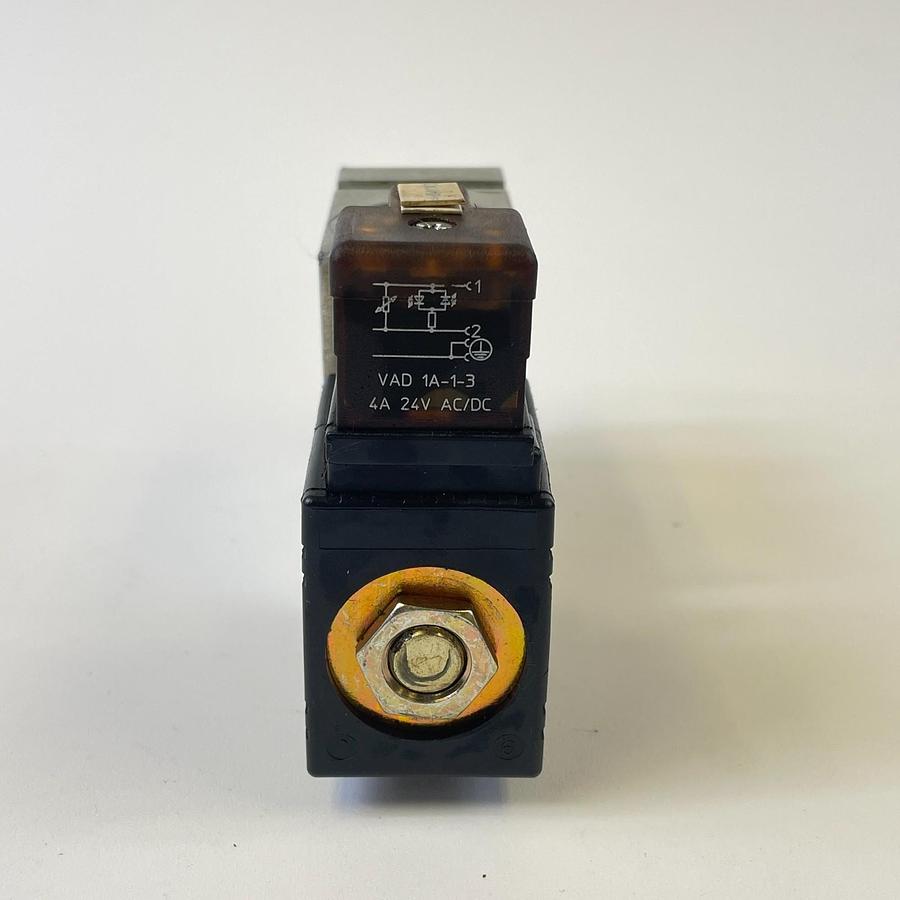 Used PARKER B12212B SERIES CARTRIDGE VALVE BODY + LUMBERG VAD 1A-1-3 SOLENOID PLUG